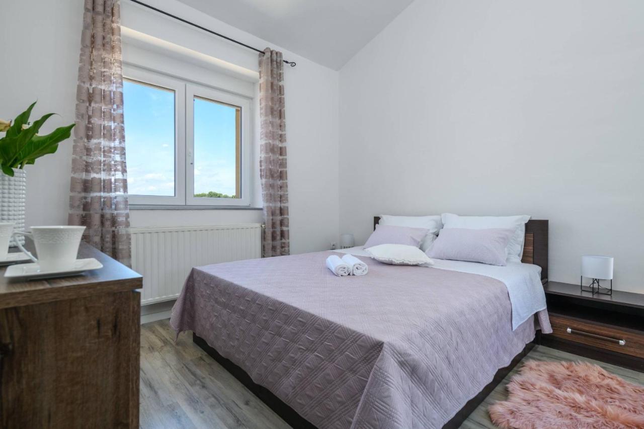 Holiday House Boky Vodnjan Exterior foto
