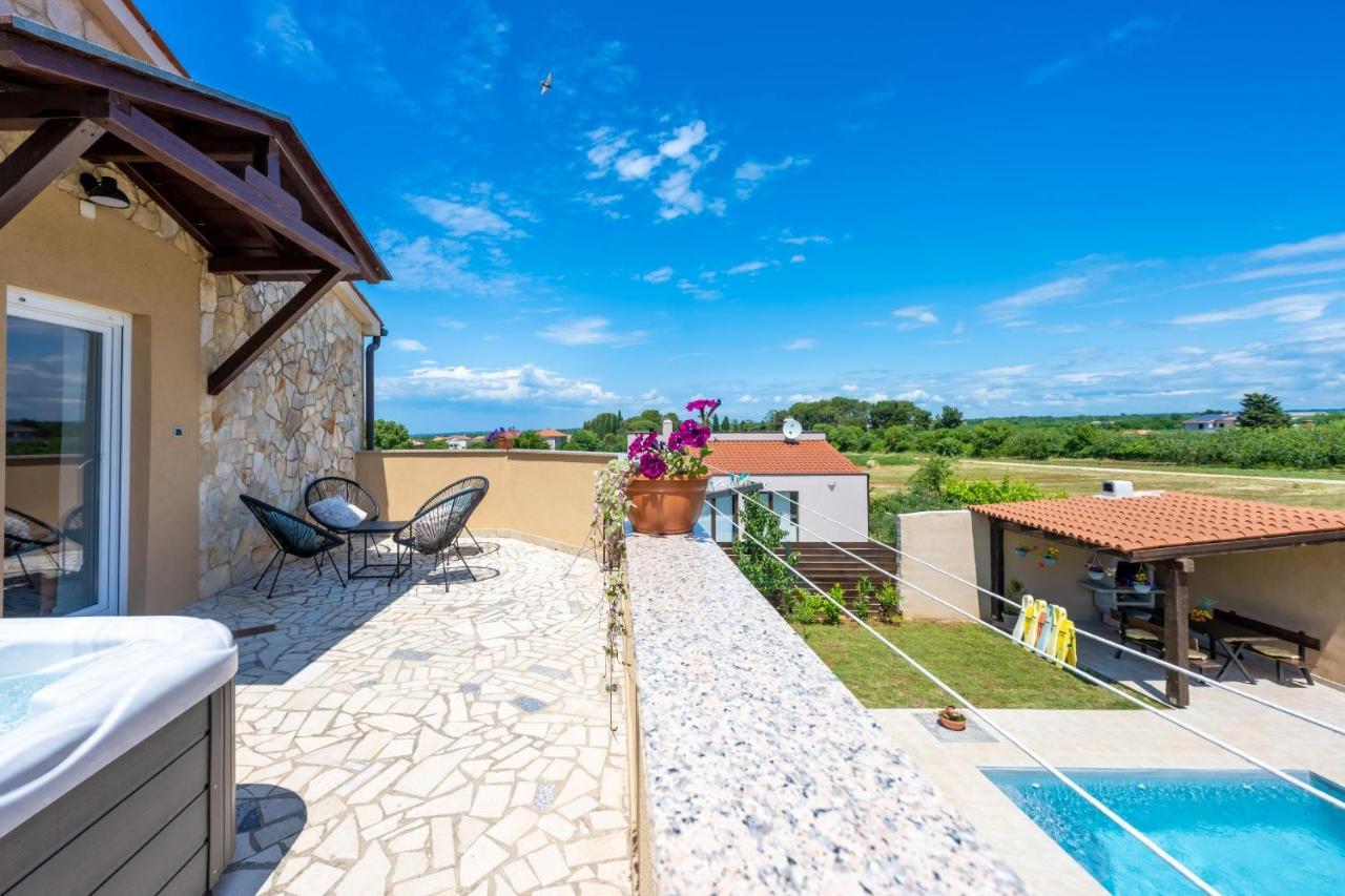 Holiday House Boky Vodnjan Exterior foto